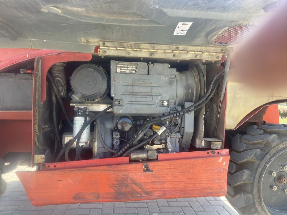 De vanzare sau da inchiriat nacela diesel 4x4