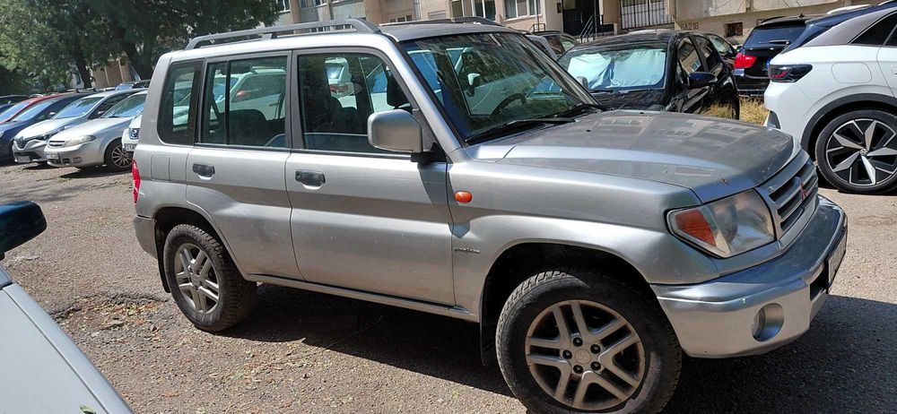 Продавам джип Mitsubishi Pajero Pinin