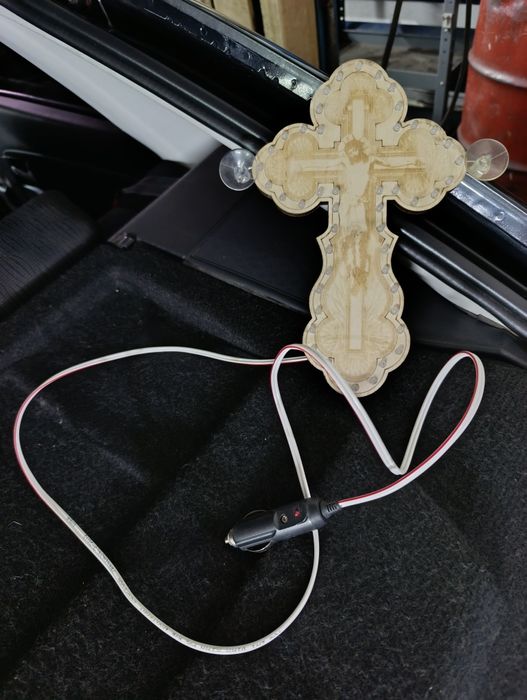 Крест автомобильный на 24вольт