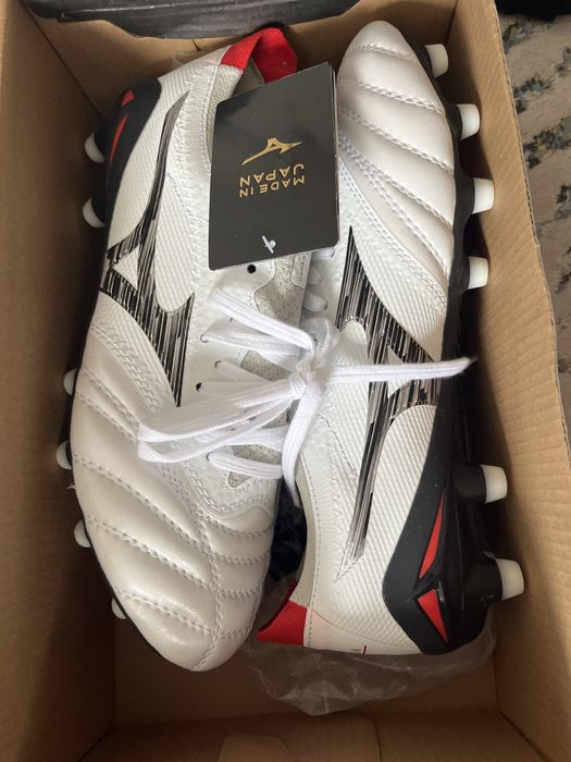 Продам бутсы Mizuno