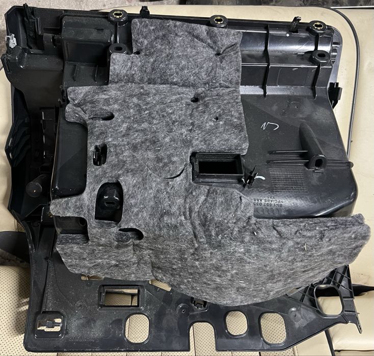 Жабка за Audi A4 B8 8,5 2008/2013 8K1 857 035 6PS