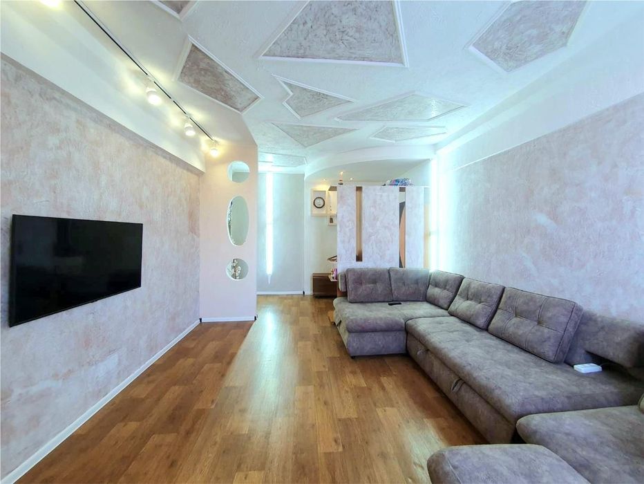 а Продам 3 комнатную Болгарского типа