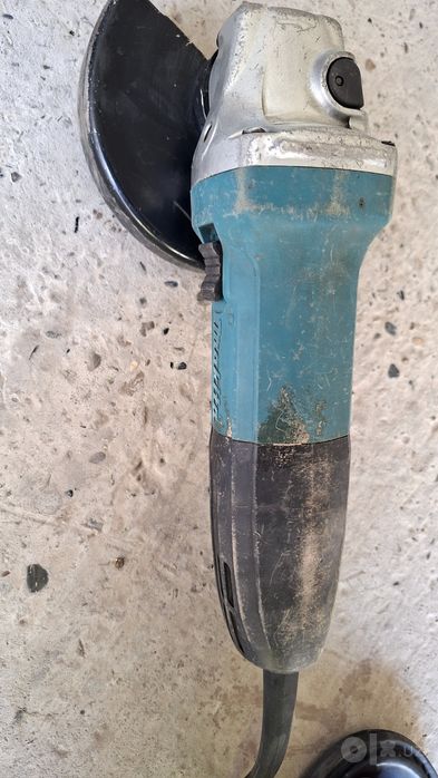 Болгарки Makita и Metabo