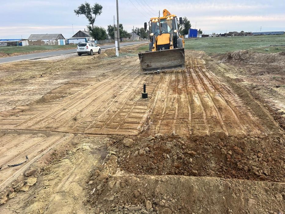 Эксковатор погрузчик, петушок