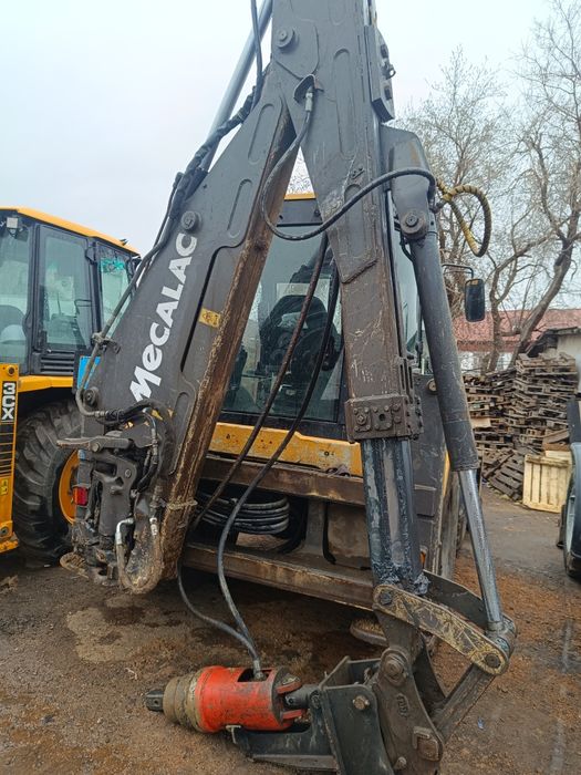 Эсковатор погрузчик 3в1