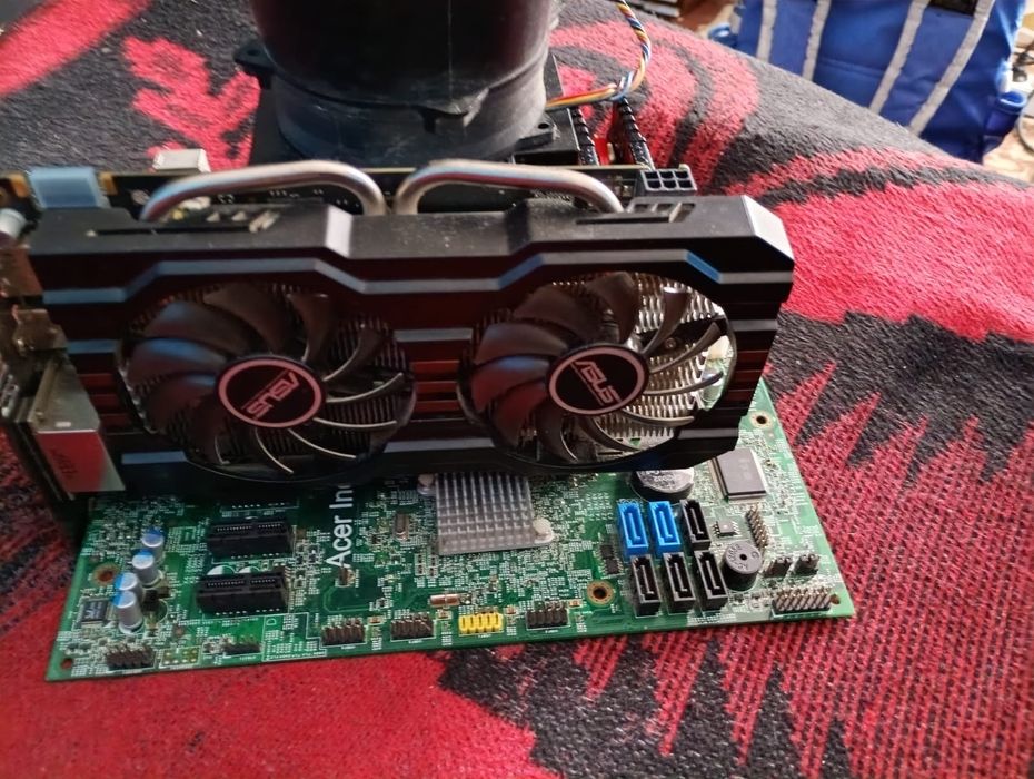 Vând kit DDR3 cu procesor Intel core i7