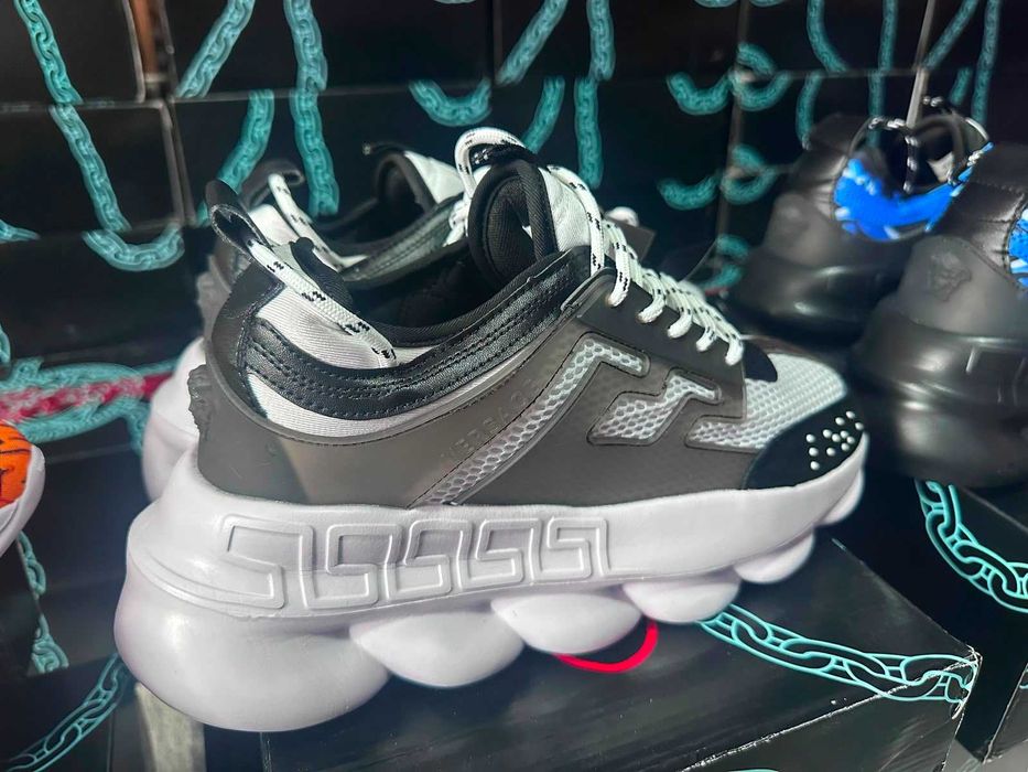 Versace Chain Reaction