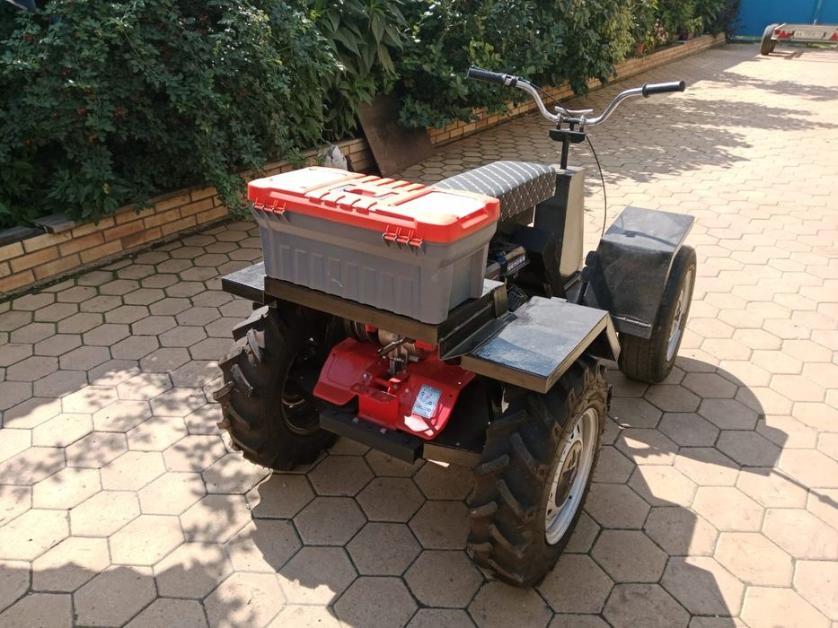 Продам мотоблок-минитрактор