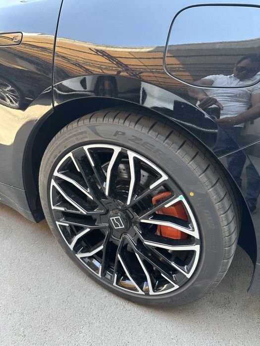 Zeekr 001 yu sport