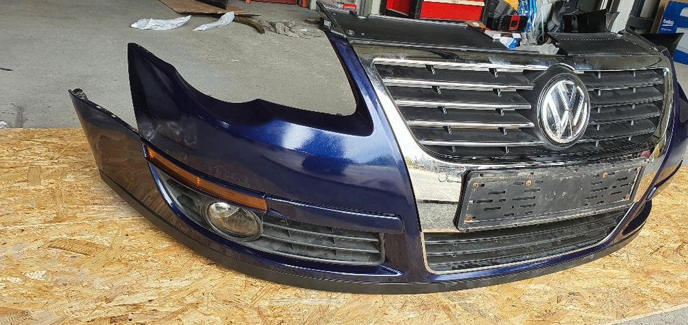 Bară față Passat B6 Originală Completă cod culoare LD5Q  din Rm-Vâlcea