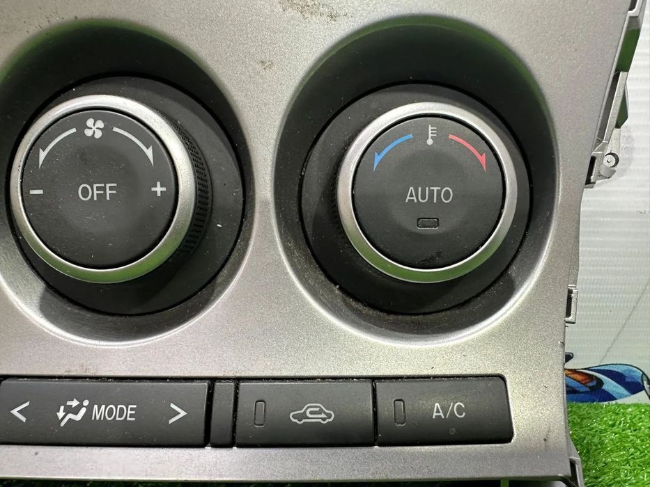 panou comanda clima mazda 3 2009-2013