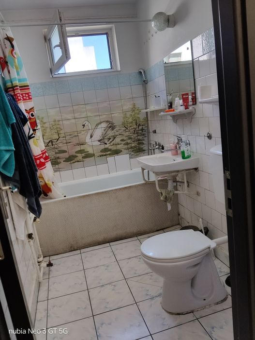 Caut coleg apartament
