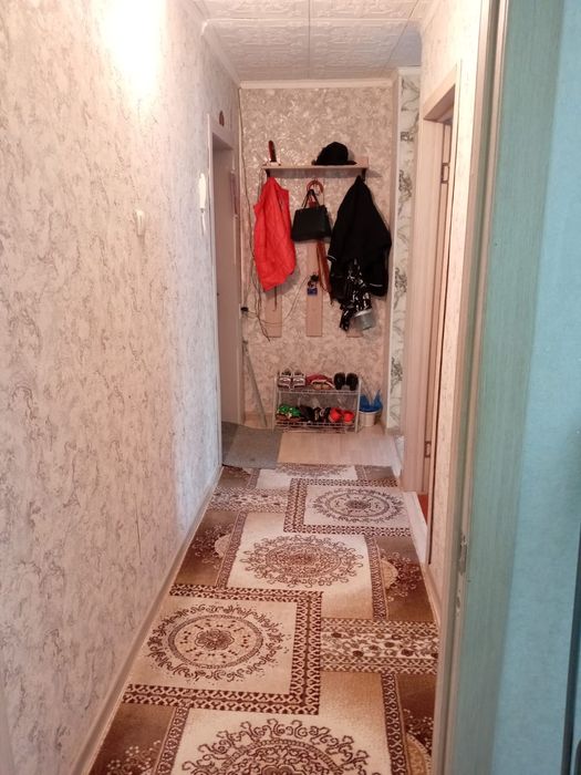 Продам 2хком квартиру район Айсберга.