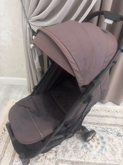 Хороший чистый коляска