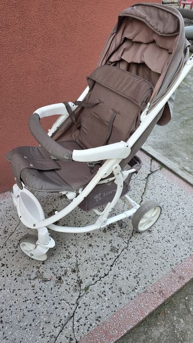 Бебешка количка lorelli