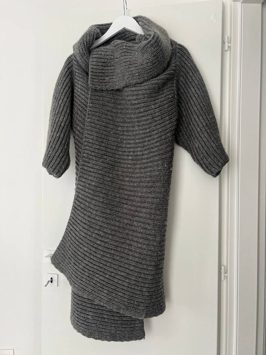вълнен кардиган Zara.