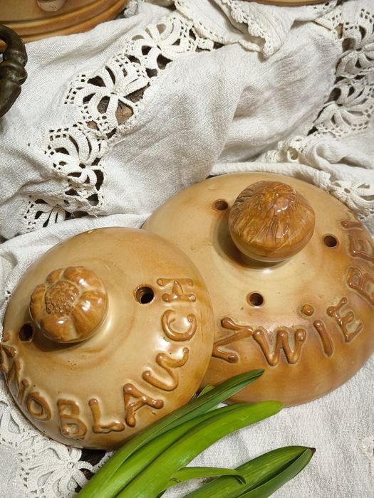 Керамични съдове за лук и чесън