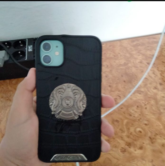 Iphone 11  сост хорошый
