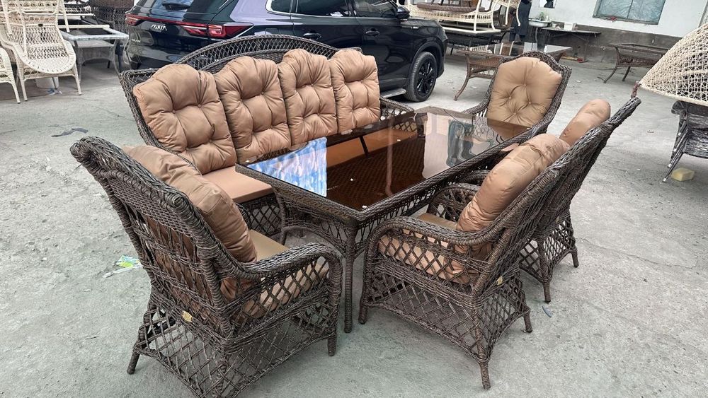 Katta kokraklari bilan etuk porno fotosuratlar