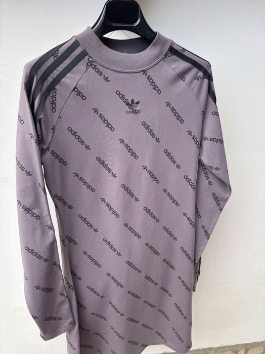 Спортна рокля на Adidas