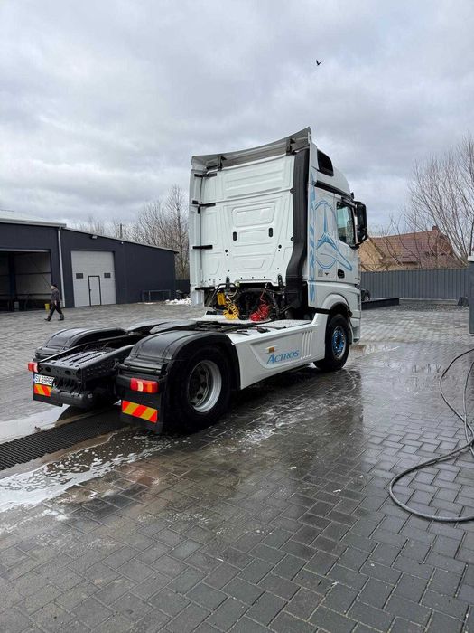 Vand Mercedes-Benz Actros 1845
