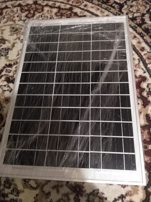 Vând panou fotovoltaic 18V in stare perfecta de funcționare