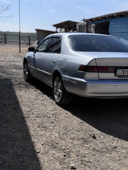 Тайота камри 20”