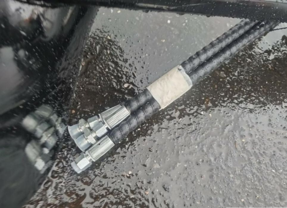 Foreza petru utilaj hidraulica cu burghiu inclus petru miniexcavator