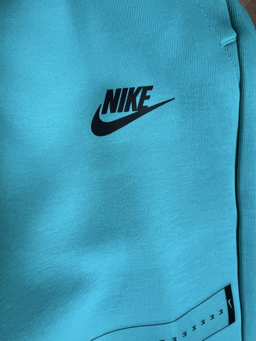 Nike tech fleece shorts - M, L