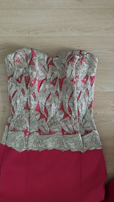 Официална рокля