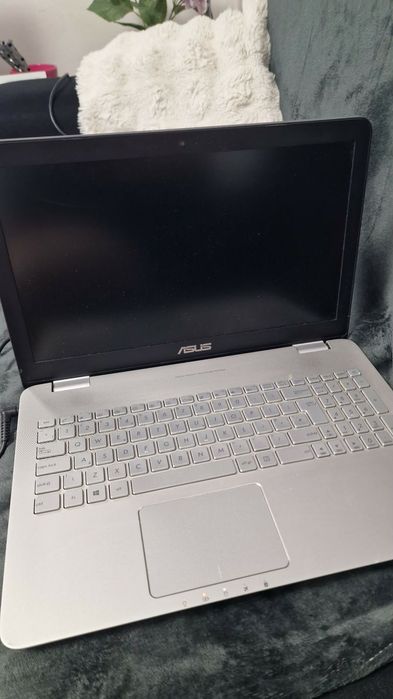Vand Laptop Asus