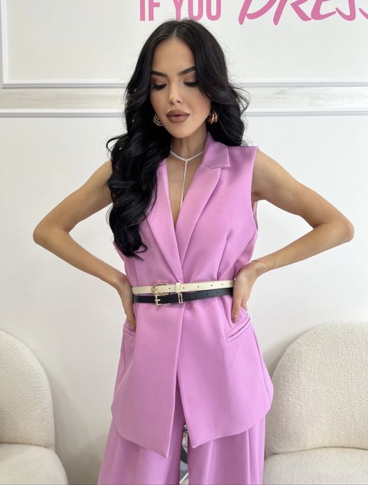 Стилен спортно-елегантен костюм