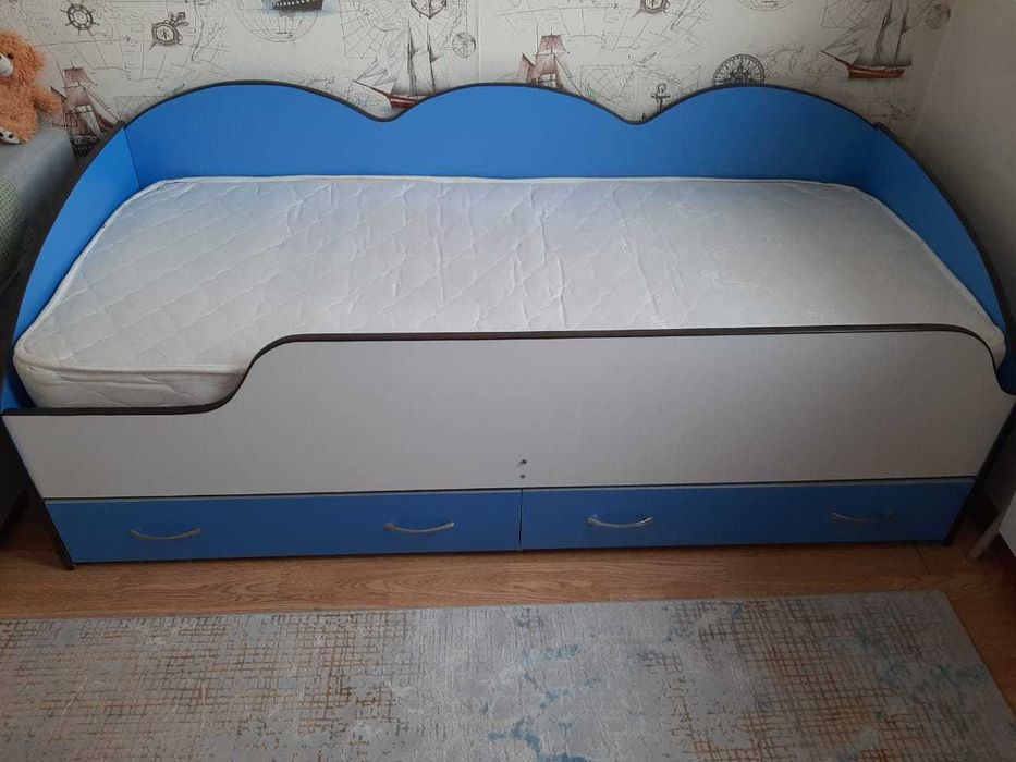 продам  кровать б/у