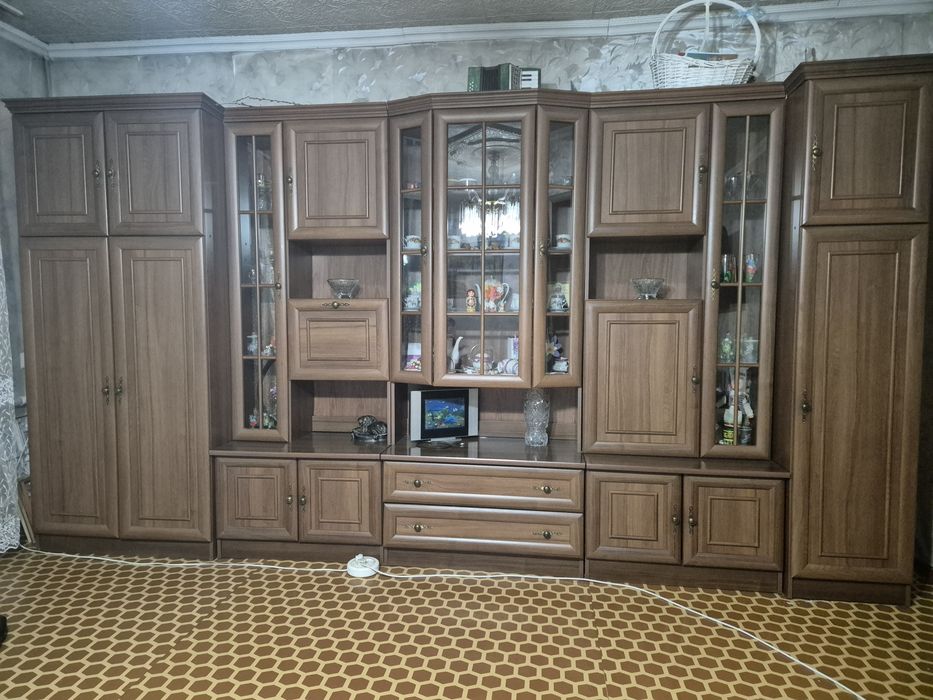 Продаётся стенка
