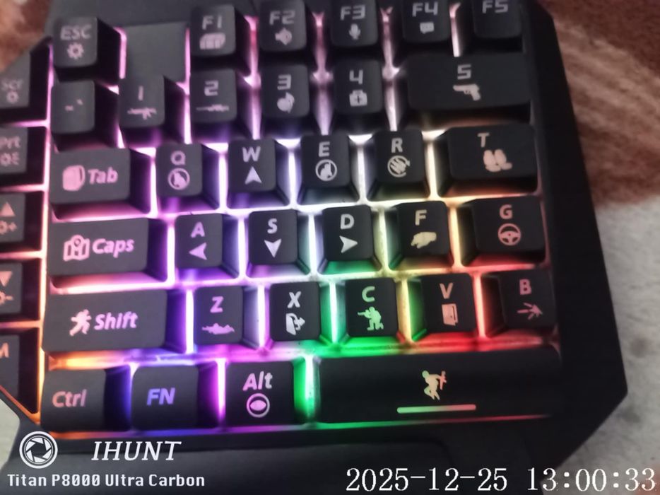 Vând kit gaming setup 4 pt telefon.