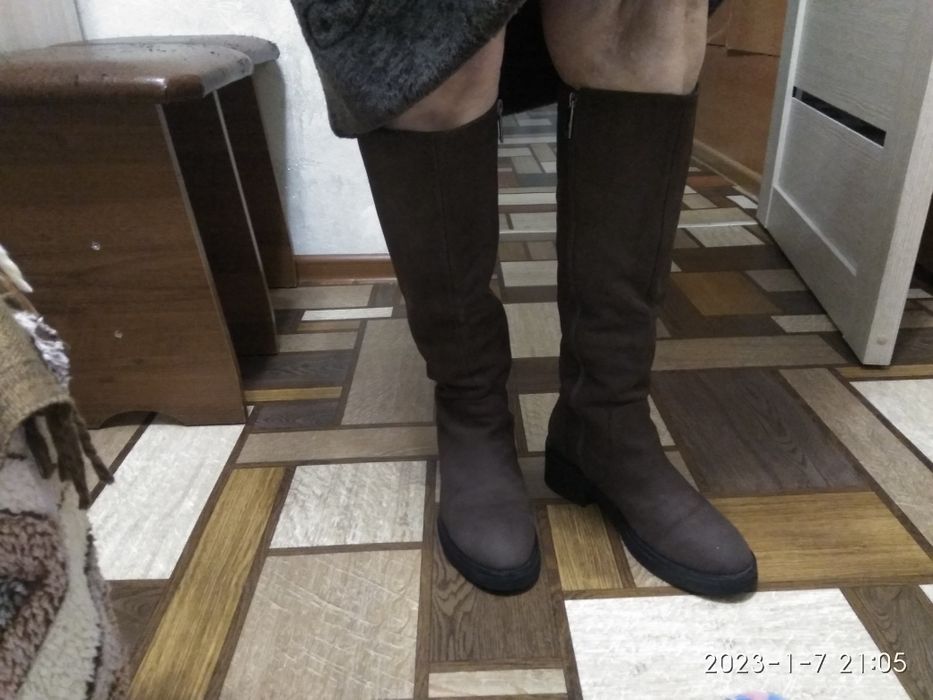 Продам сапоги зимние Нубук