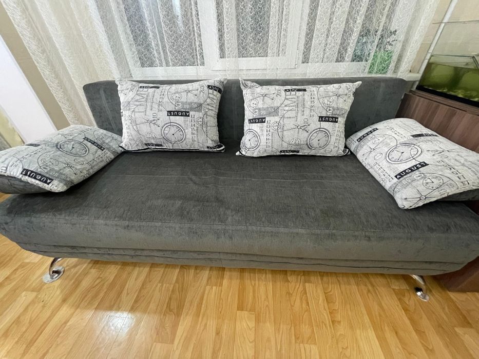 Диван в хорошем состоянии