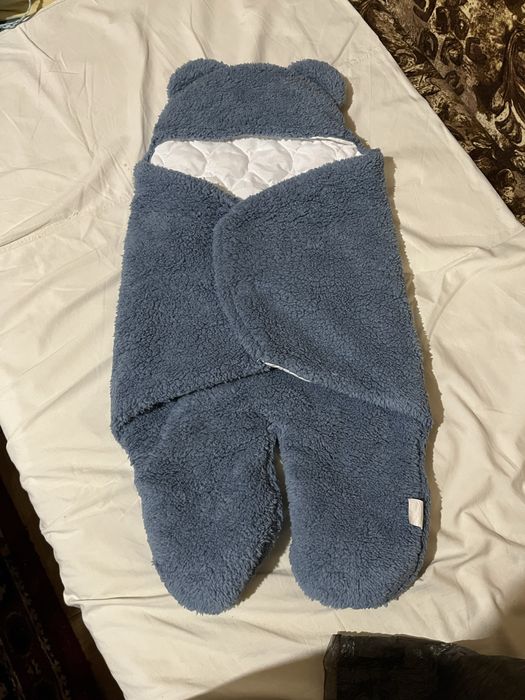 Зимен космонавт мече