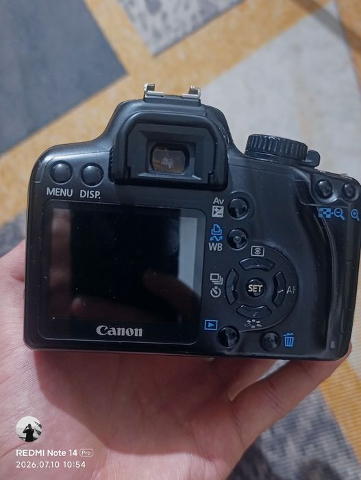 Фотоаппарат Canon d1000
