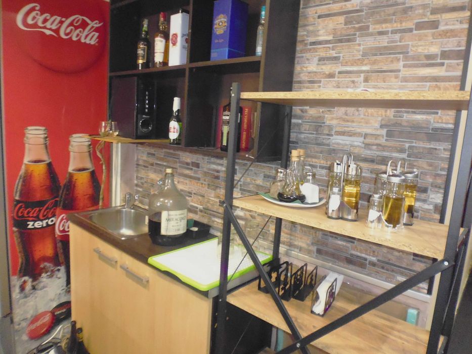 Оборудвано  заведение за продажба в ж.к. Люлин 8, гр. София