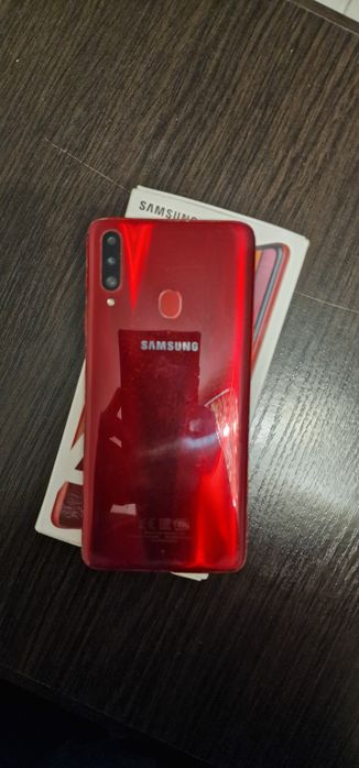 Продам Samsung galaxy A20S.