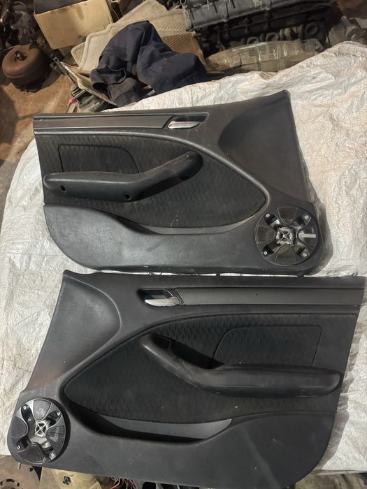 Дверные обшивки бмв е46 дорест в отличном состоянии