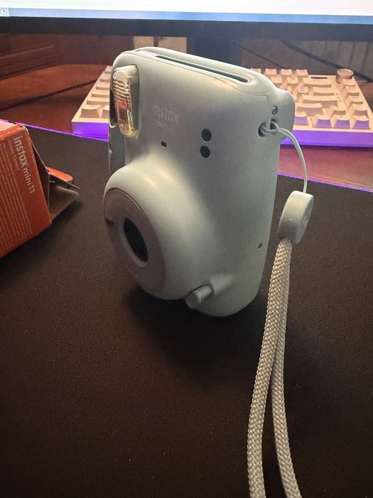 Фотоаппарат Instax mini 11