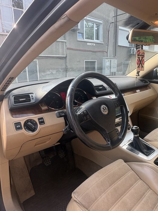 VW  Passat B6.