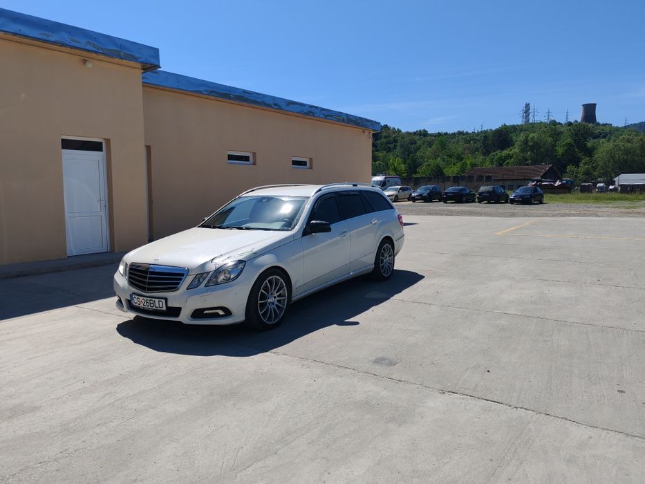 MERCEDES-BENZ E-Class 2010 — imagine 2