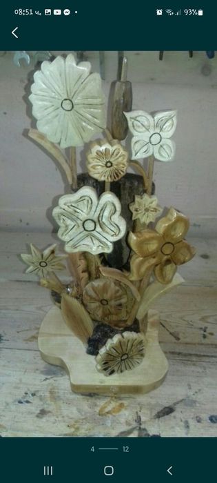 Часовник, картина,ваза от дърво