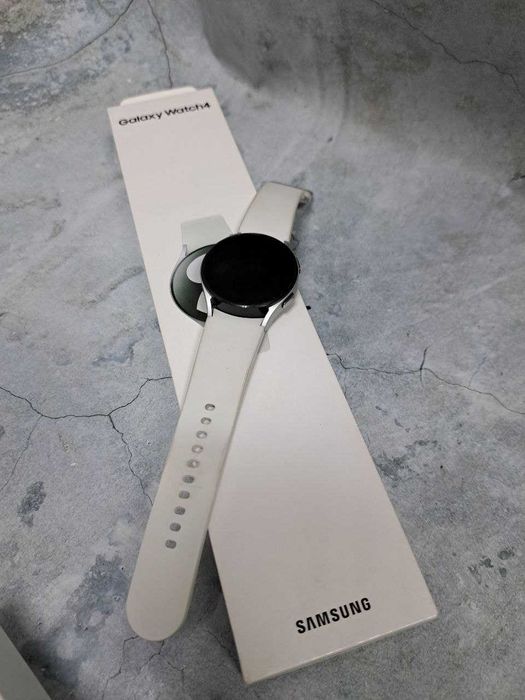 Samsung Galaxy Watch 4 40mm (117\0213 г.Кокшетау, ул. Абая 128, 21)
