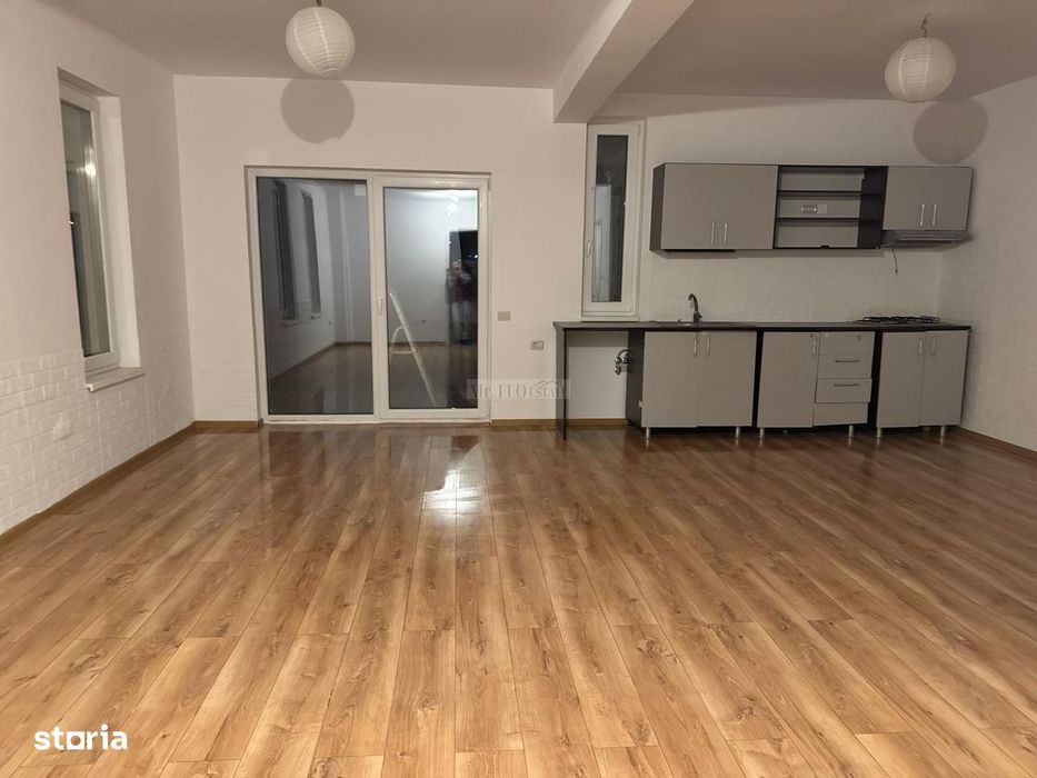 Ofer spre închiriere 1/2 duplex – Giroc, zona fostei unități militare