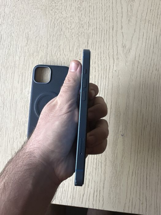 Айфон 13 Продам срочно