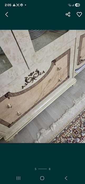 Продаётся итальянский сервант